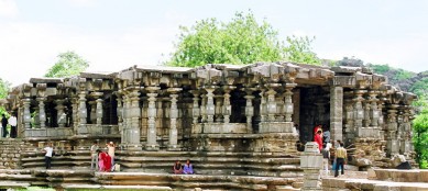 1000_Pillar_Temple1